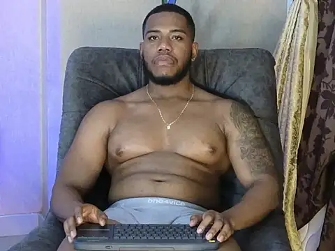 BenjaminCol  online show from October 29, 2025, 10:09 pm