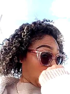 Snapshot of BiiancaEstradaa chatting on April 12, 2026, 8:45 pm BiiancaEstradaa online show from April 12, 2026, 8:45 pm