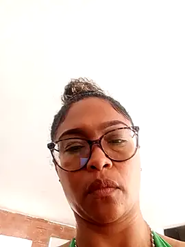 Snapshot of BiiancaEstradaa chatting on March 12, 2026, 1:59 pm BiiancaEstradaa online show from March 12, 2026, 1:59 pm