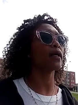 Snapshot of BiiancaEstradaa chatting on April 14, 2026, 2:11 pm BiiancaEstradaa online show from April 14, 2026, 2:11 pm