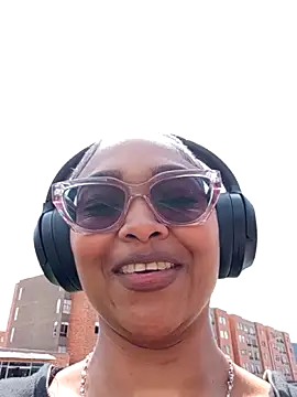 Snapshot of BiiancaEstradaa chatting on April 23, 2026, 3:24 pm BiiancaEstradaa online show from April 23, 2026, 3:24 pm