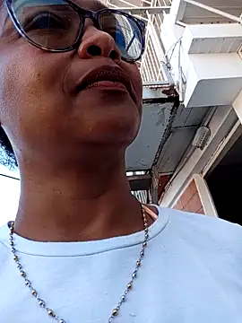 Snapshot of BiiancaEstradaa chatting on March 15, 2026, 12:34 pm BiiancaEstradaa online show from March 15, 2026, 12:34 pm