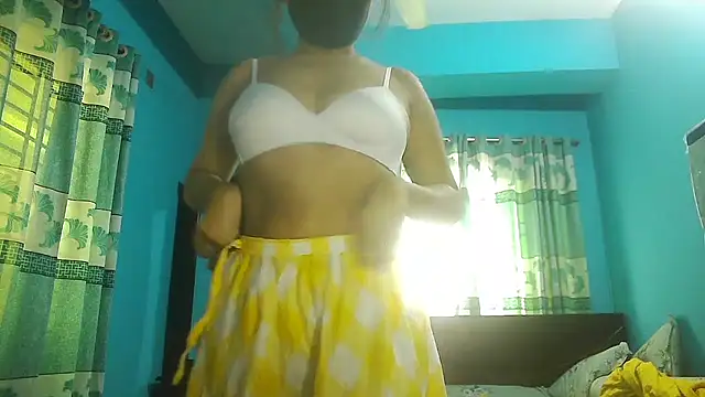 meghbalikargolponoy09 online show from December 3, 2025, 5:19 am