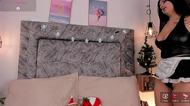 Seraphyne666 online show from November 22, 2025, 7:24 pm