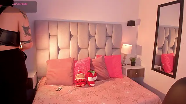 Seraphyne666 online show from January 16, 2026, 6:12 pm