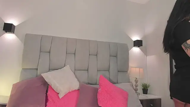 Seraphyne666 online show from March 27, 2026, 5:36 pm