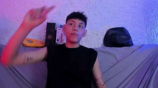 zeus blaze online show from November 14, 2025, 7:50 pm