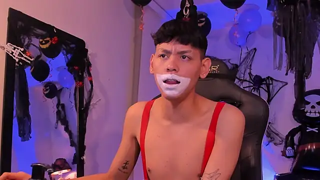 zeus blaze online show from October 16, 2025, 4:54 am