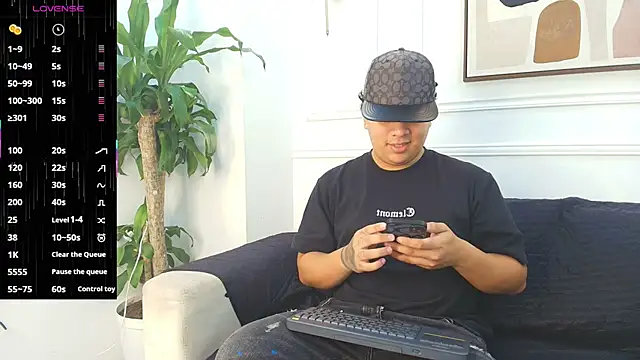 Snapshot of Naim_Bennetsex chatting on October 10, 2025, 6:31 pm Naim Bennetsex online show from October 10, 2025, 6:31 pm