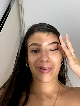 Lenapink19 online show from October 12, 2025, 4:25 am