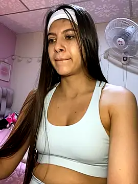 Lenapink19 online show from November 10, 2025, 11:54 pm