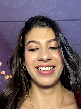 Lenapink19 online show from November 28, 2025, 7:47 pm