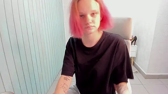 Elieiza xo online show from September 18, 2025, 2:25 am