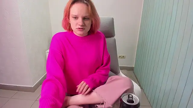 Elieiza xo online show from October 2, 2025, 2:15 am