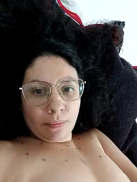 marmary84 online show from May 7, 2026, 4:28 am