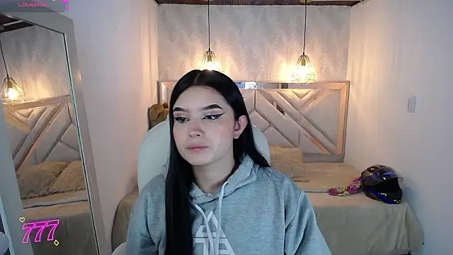 Natalie loffreda online show from March 23, 2026, 7:47 pm