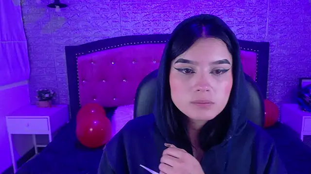 Snapshot of Natalie_loffreda chatting on February 18, 2026, 3:26 am Natalie loffreda online show from February 18, 2026, 3:26 am