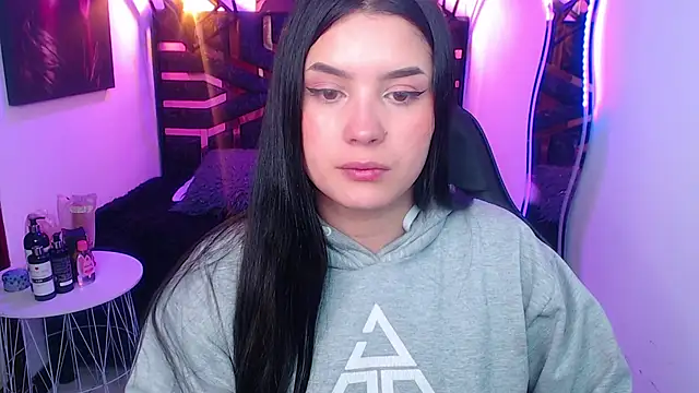 Natalie loffreda online show from May 19, 2026, 7:54 pm