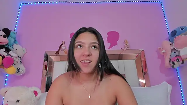 Snapshot of Emmy_Rivas chatting on September 27, 2025, 12:17 am Emmy Rivas online show from September 27, 2025, 12:17 am