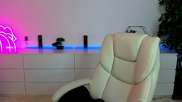 Anna Snows online show from October 29, 2025, 6:34 am