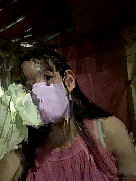 Snapshot of PhanHaa chatting on September 18, 2025, 1:58 pm PhanHaa online show from September 18, 2025, 1:58 pm