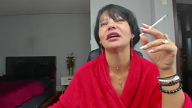 Snapshot of Ella_sweety00 chatting on October 10, 2025, 9:32 am Ella sweety00 online show from October 10, 2025, 9:32 am