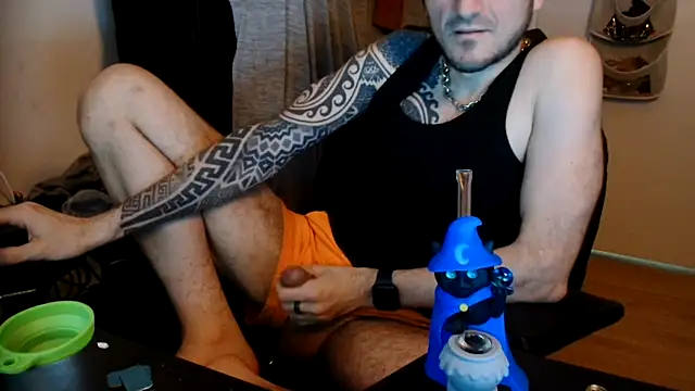 th1  online show from April 2, 2026, 12:56 pm