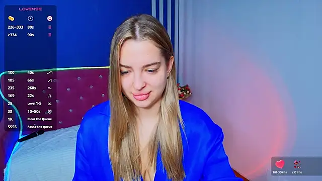 Snapshot of Emma__Ross chatting on April 5, 2026, 2:18 am Emma Ross online show from April 5, 2026, 2:18 am