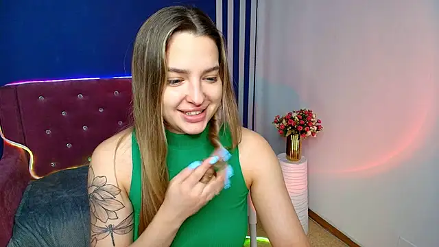 Snapshot of Emma__Ross chatting on March 5, 2026, 2:19 am Emma Ross online show from March 5, 2026, 2:19 am