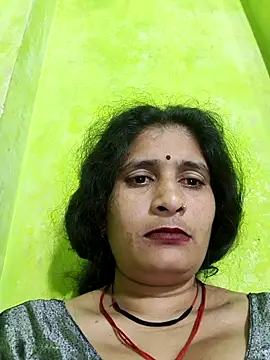 Snapshot of Hot-piuy chatting on October 30, 2025, 8:28 pm Hot-piuy online show from October 30, 2025, 8:28 pm