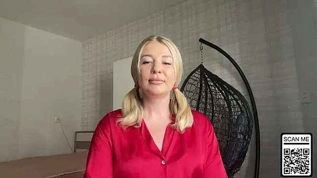 Blondie xoxoxo online show from June 25, 2026, 12:32 pm