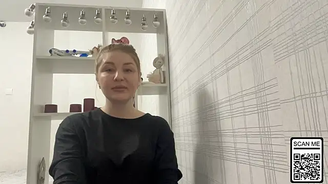 Snapshot of Blondie_xoxoxo chatting on January 11, 2026, 12:56 pm Blondie xoxoxo online show from January 11, 2026, 12:56 pm