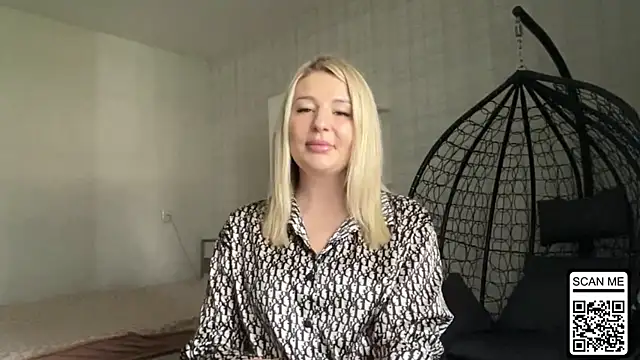 Blondie xoxoxo online show from June 17, 2026, 8:47 am