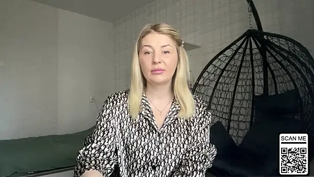 Blondie xoxoxo online show from April 5, 2026, 11:06 am