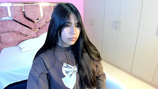 Snapshot of LICKY_LOV chatting on January 17, 2026, 12:20 pm LICKY LOV online show from January 17, 2026, 12:20 pm