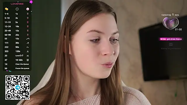 Snapshot of Stella_of_steel chatting on October 17, 2025, 8:50 am Stella of steel online show from October 17, 2025, 8:50 am