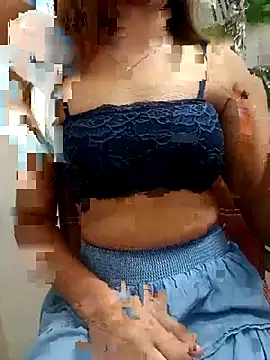 Snapshot of Cutie_Shruti chatting on October 5, 2025, 2:52 pm Cutie Shruti online show from October 5, 2025, 2:52 pm