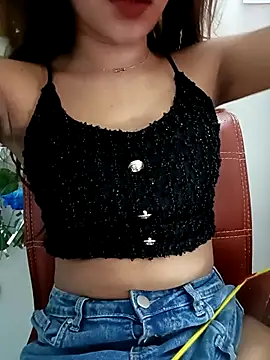 Snapshot of Cutie_Shruti chatting on September 27, 2025, 2:39 am Cutie Shruti online show from September 27, 2025, 2:39 am