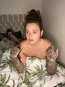 Snapshot of Charsworld chatting on November 17, 2025, 9:02 am Charsworld online show from November 17, 2025, 9:02 am