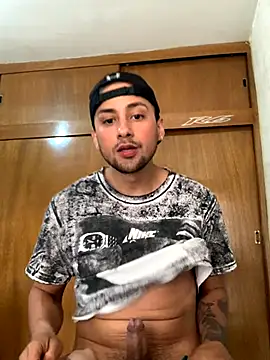 ayrrm online show from November 12, 2025, 6:01 pm