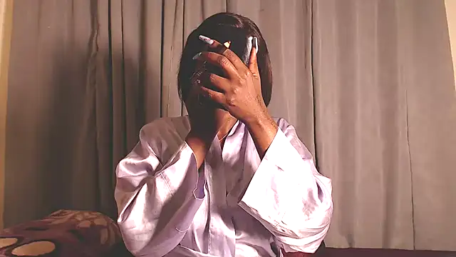 Snapshot of Yummychoklit chatting on October 20, 2025, 5:13 pm Yummychoklit online show from October 20, 2025, 5:13 pm