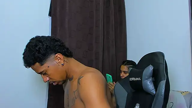 Snapshot of violet_and_myers chatting on February 24, 2026, 10:10 pm violet and myers online show from February 24, 2026, 10:10 pm