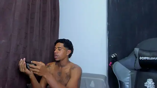 Snapshot of violet_and_myers chatting on January 16, 2026, 7:40 pm violet and myers online show from January 16, 2026, 7:40 pm