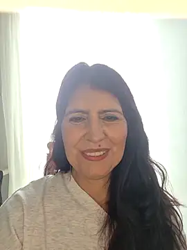 Snapshot of swity_foster chatting on April 13, 2026, 1:15 pm swity foster online show from April 13, 2026, 1:15 pm