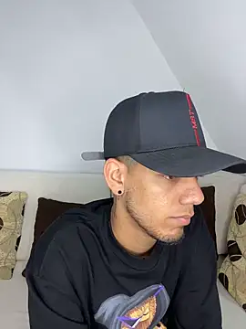 Snapshot of liam_cam chatting on January 19, 2026, 4:38 am liam cam online show from January 19, 2026, 4:38 am