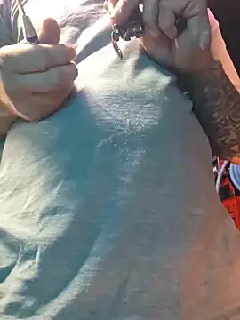 twistafatpipe online show from October 11, 2025, 7:31 am