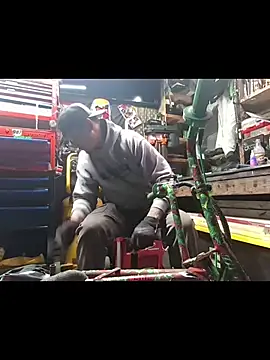 twistafatpipe online show from November 9, 2025, 10:14 pm