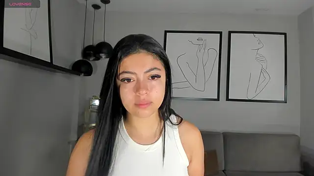 Snapshot of NataliaGaret chatting on May 24, 2026, 10:59 am NataliaGaret online show from May 24, 2026, 10:59 am