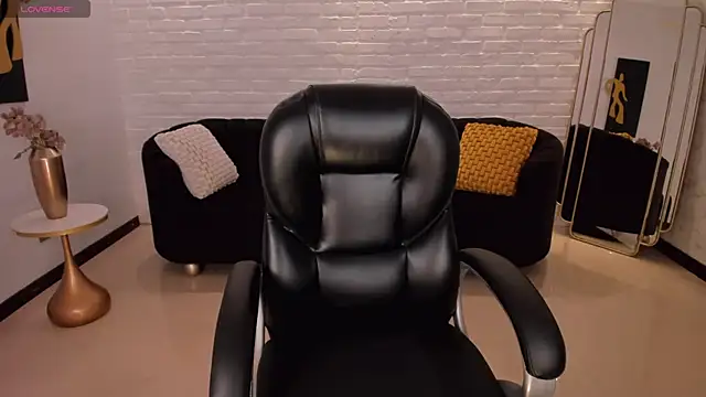 AyshelBrown online show from December 22, 2025, 12:22 am