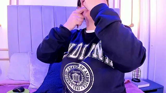 Ashley Monroe online show from October 6, 2025, 11:33 am